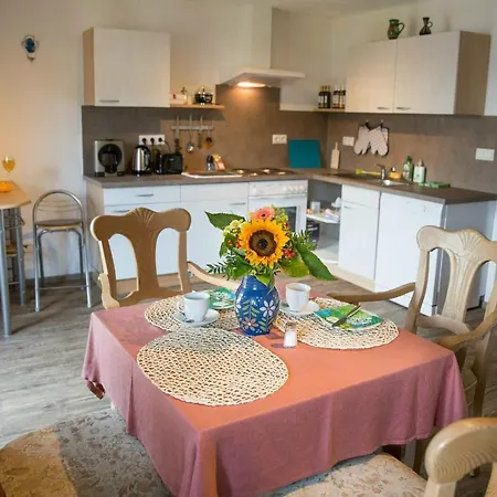 Haus Bergfreund * בישופסווייסן